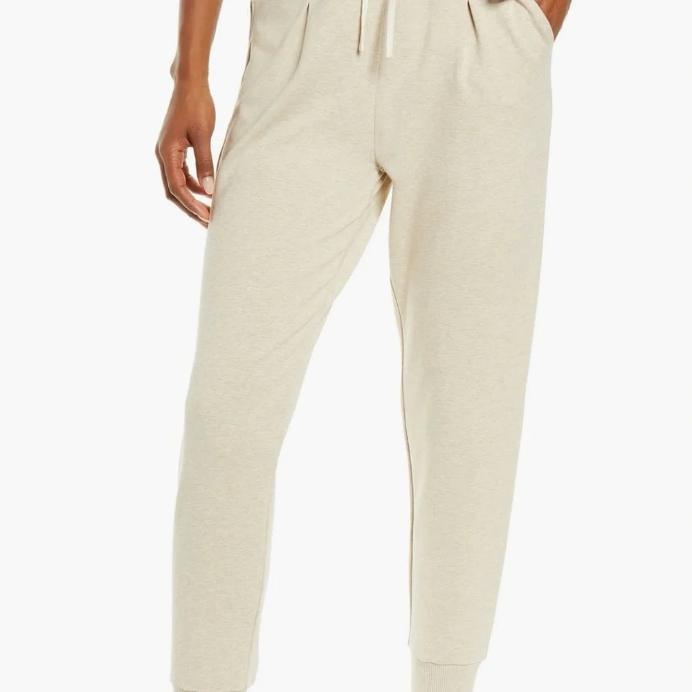 Varley atlas Sand Jogger Pants - Picture 2 of 2